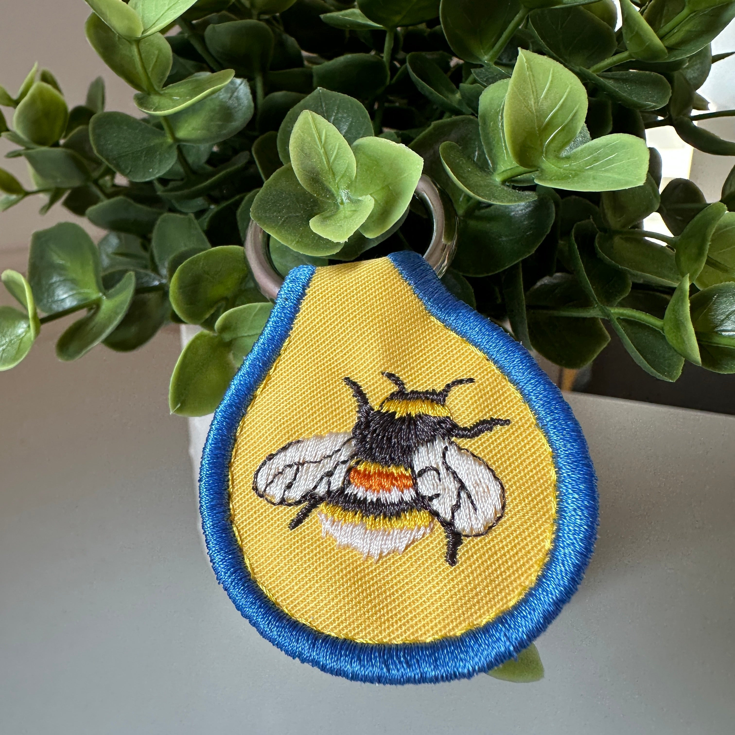 IMG_1350 Bee Keychain - Image 1